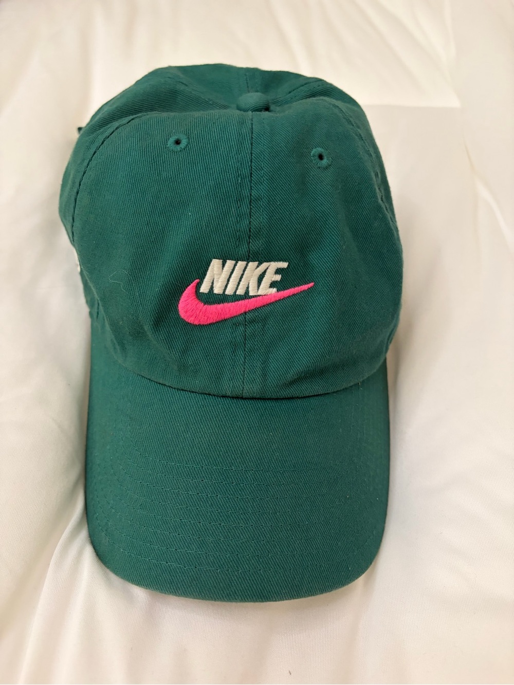 Nike Heritage86 Green Pink Swoosh Strapback Hat Dad Cap Embroidered Logo